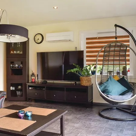 Dom wakacyjny Beautiful In W/ Sauna, Wifi And 3 Bedrooms *