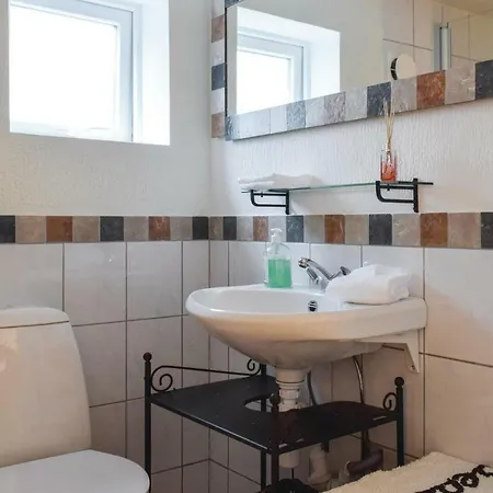 Beautiful In W/ Sauna, Wifi And 3 Bedrooms Alversund