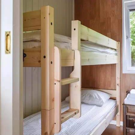 Beautiful In W/ Sauna, Wifi And 3 Bedrooms